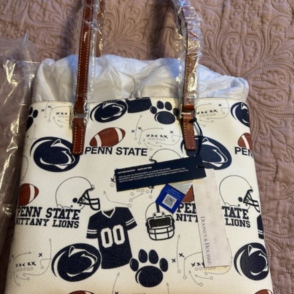 Penn State  Dooney & Bourke Bag Purse **BNWT **  Beautiful PSU Bag